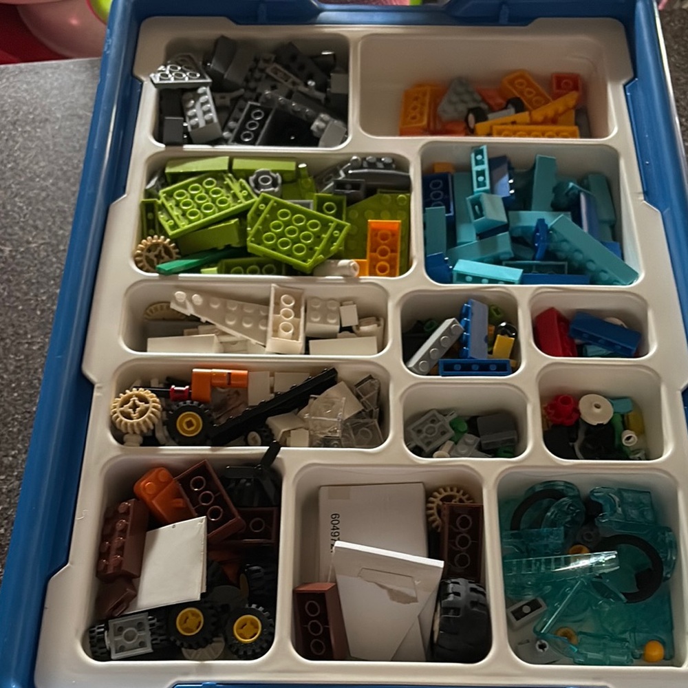 LEGO Technic Assorted Color Set - Picture 5 of 6